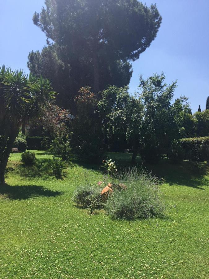 Parco Tirreno Hotel Рим Екстериор снимка
