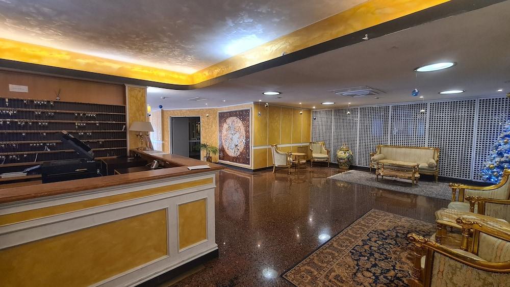 Parco Tirreno Hotel Рим Екстериор снимка