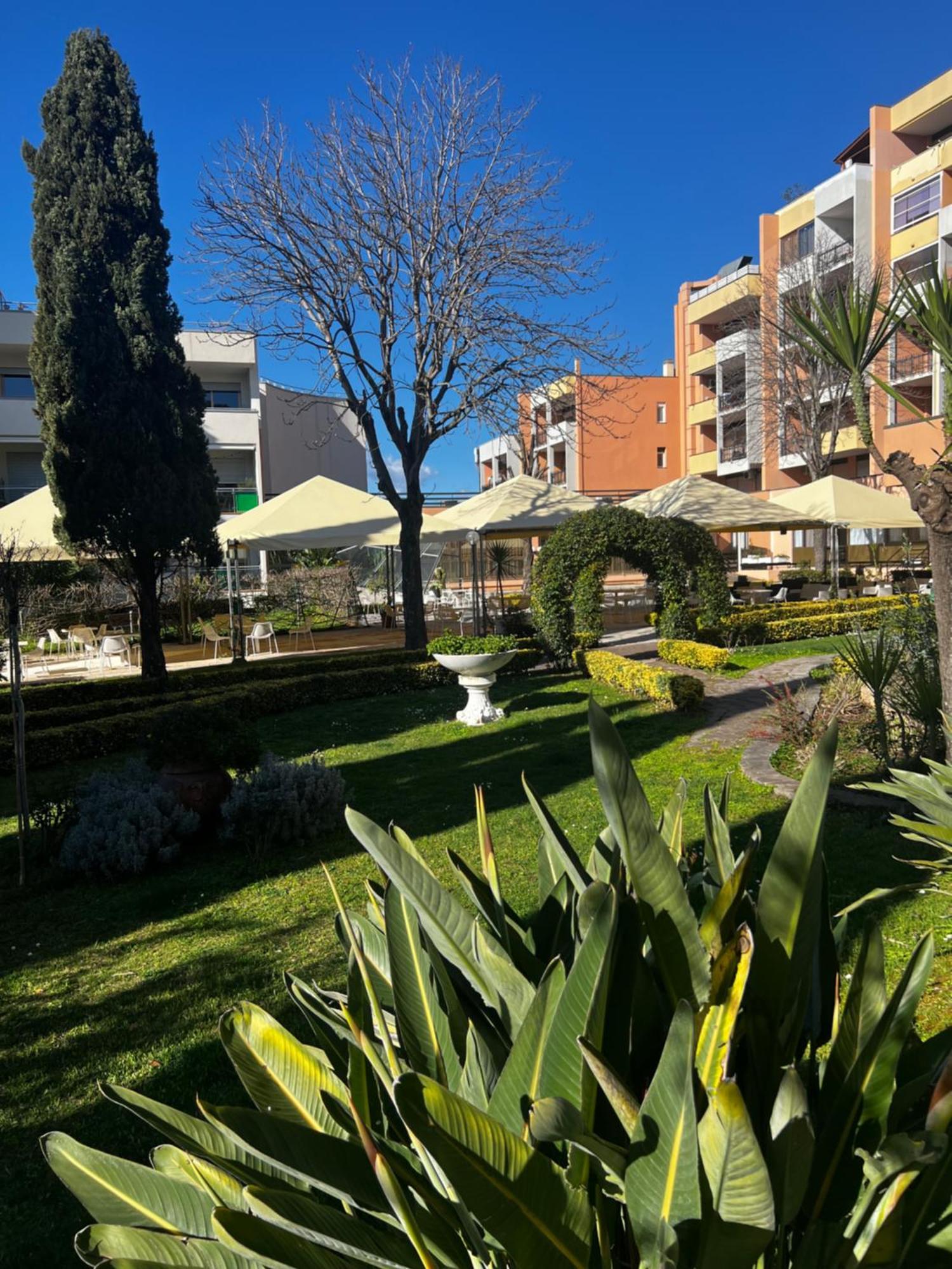 Parco Tirreno Hotel Рим Екстериор снимка